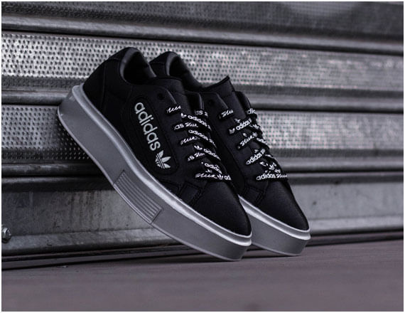 ZAPATILLAS ADIDAS ORIGINALS SLEEK SUPER - InStore