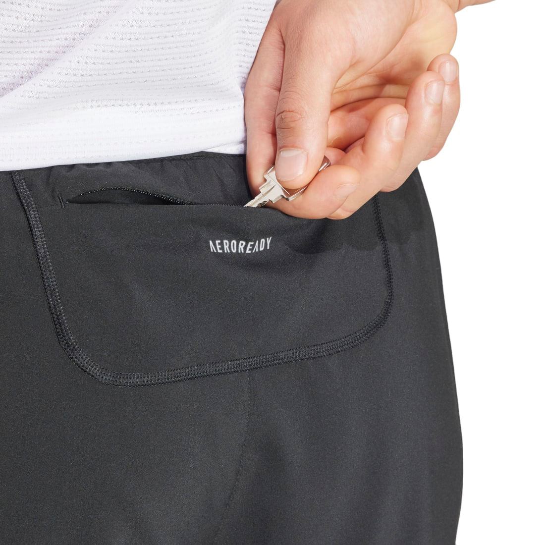 Short Hombre adidas Own The Run — imagen 4